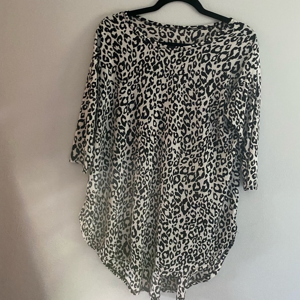 Leopard Print Top Rounded Bottom Tunic - image 1